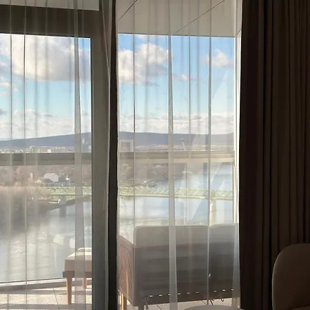 Апартаменты Skysuite 24 - Eurovea Tower *