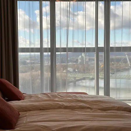 Skysuite 24 - Eurovea Tower * 브라티슬라바