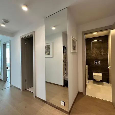 Skysuite 24 - Eurovea Tower Апартаменты