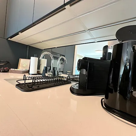 Skysuite 24 - Eurovea Tower 아파트 *