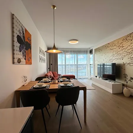 Апартаменты Skysuite 24 - Eurovea Tower Братислава