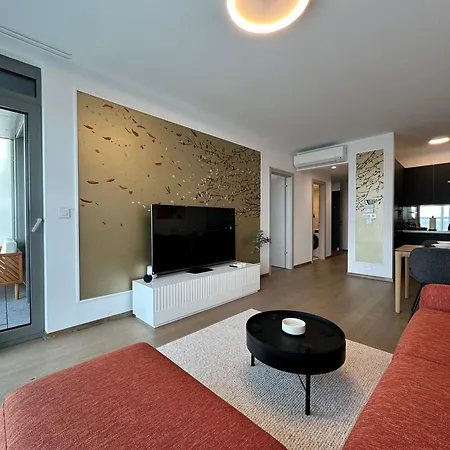 Skysuite 24 - Eurovea Tower 아파트 *