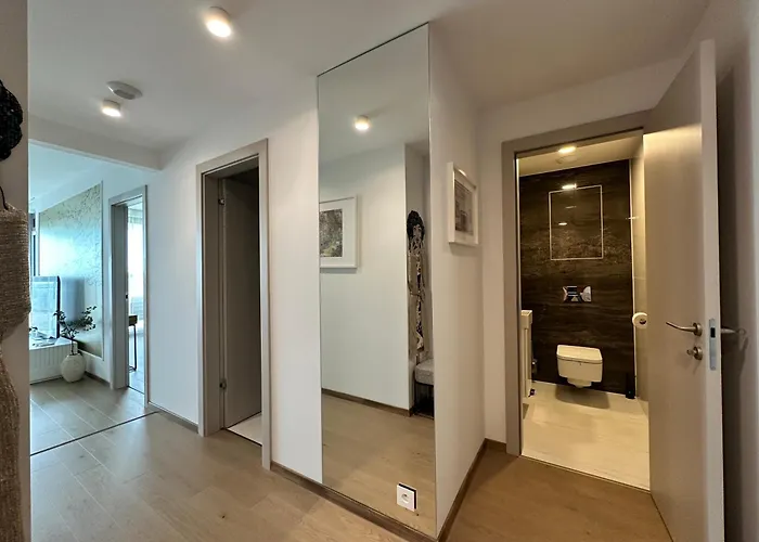 Skysuite 24 - Eurovea Tower 아파트