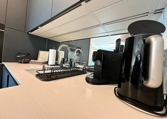 Skysuite 24 - Eurovea Tower 아파트 *